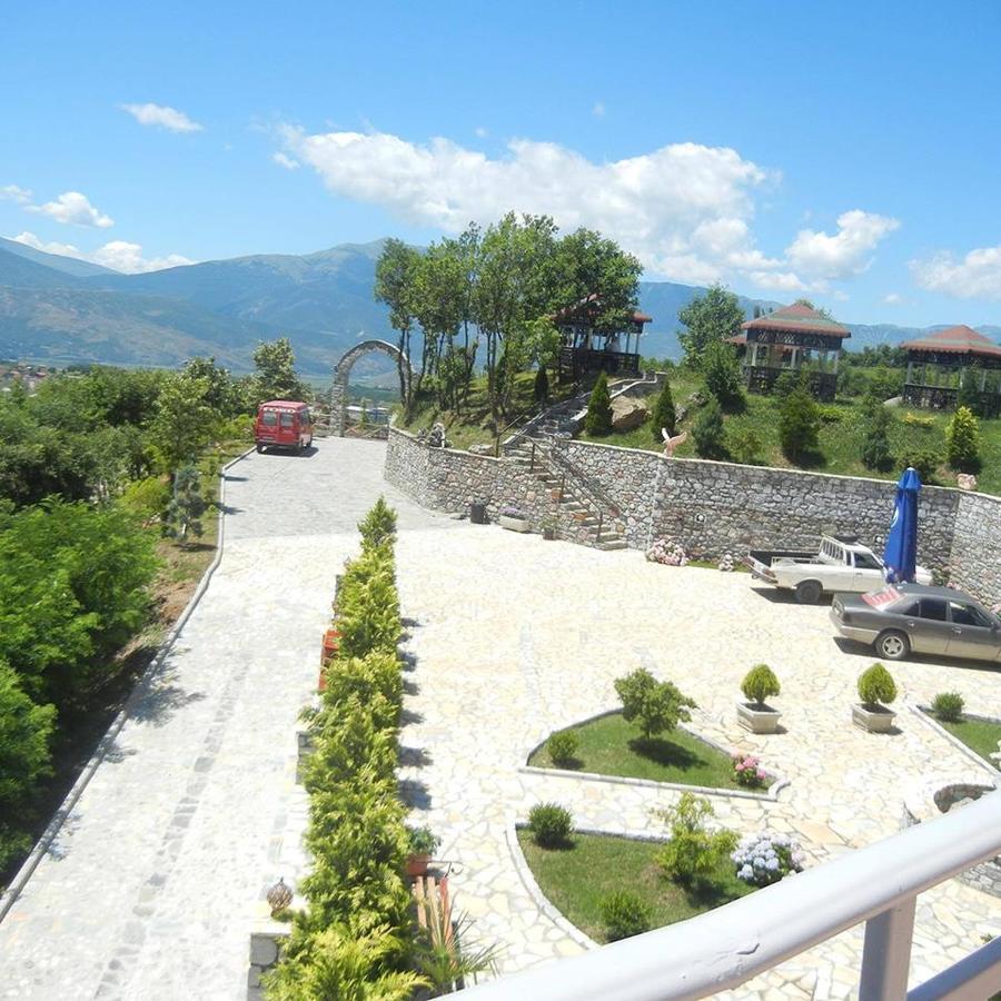 Hotel Natyra E Qete Peshkopi Экстерьер фото