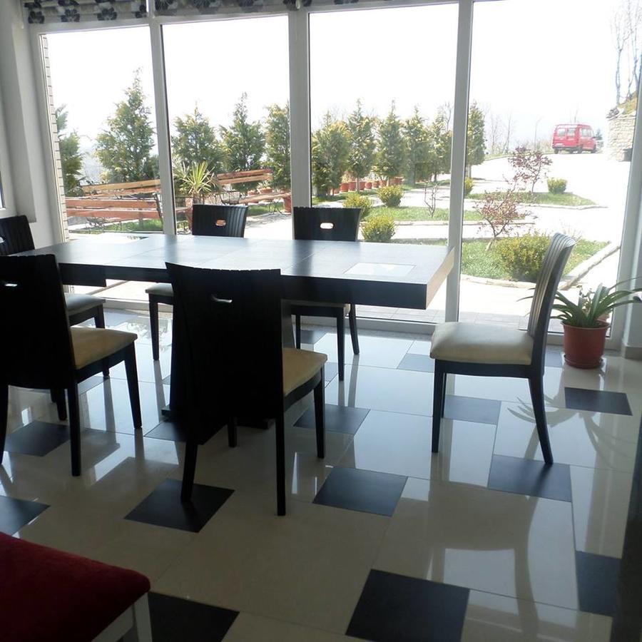 Hotel Natyra E Qete Peshkopi Экстерьер фото